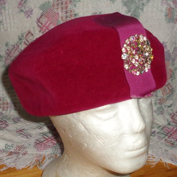 VINTAGE PICARDY FELT WOOL DRESS HAT FROM FRANCE-GORGEOUS RASPBERRY W/RHINESTONES - Picture 1 of 5